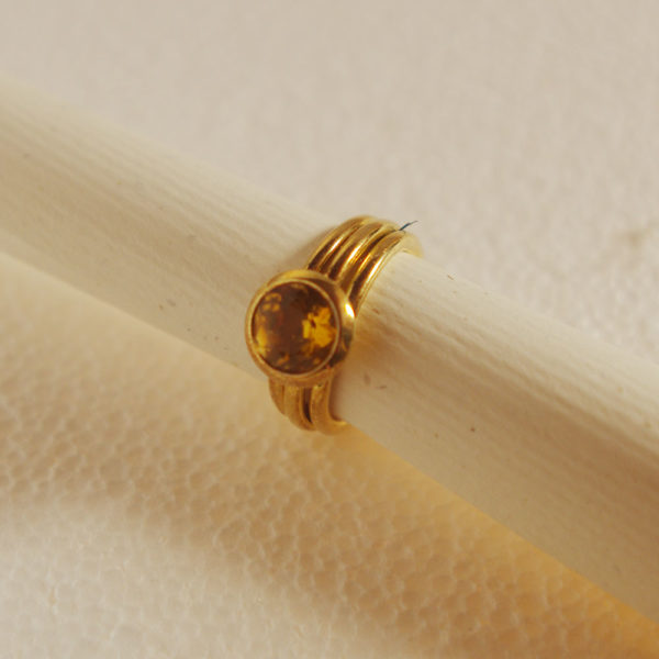Goldring drei Schienen mit Topas